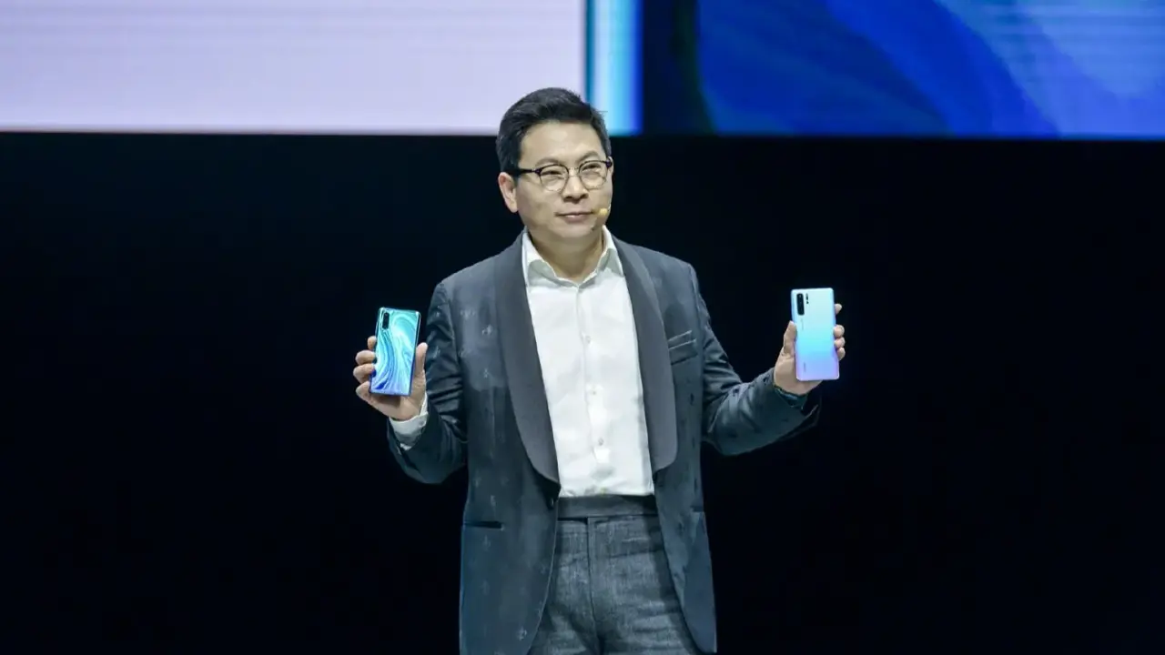 Xiaomi challenges Huawei executive's claims in smartphone patent dispute Yu Chengdong