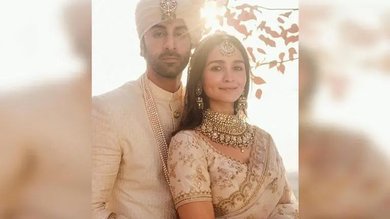 Ranbir Kapoor-Alia Bhatt married: From outfits to jewellery, deets of what newlyweds wore ranbir kapoor, Alia bhatt