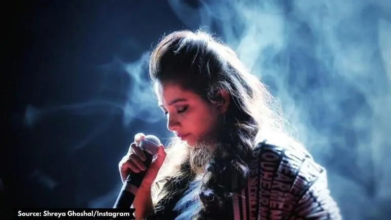 Shreya Ghoshal's Bengali songs that are soothing and serene | Check out list Shreya Ghoshal