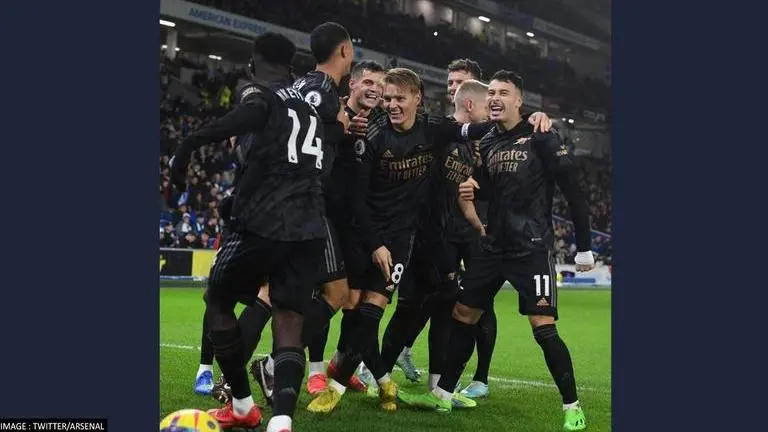 Arsenal stretches lead at the top of Premier League after Man City held by Everton Arsenal stretches lead at the top of Premier League after Man City held by Everton