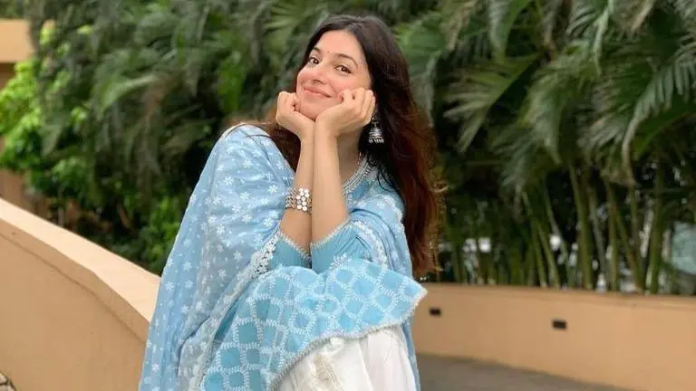 Divya Khosla Kumar returns with Jaani and B Praak's another music video 'Besharam Bewaffa' divya khosla kumar