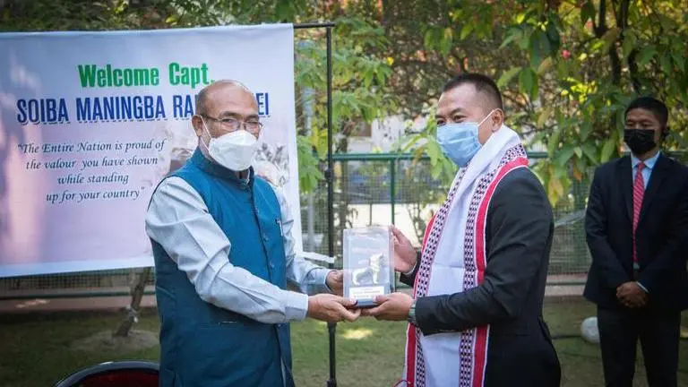 Manipur CM felicitates Army Captain for Galwan bravery