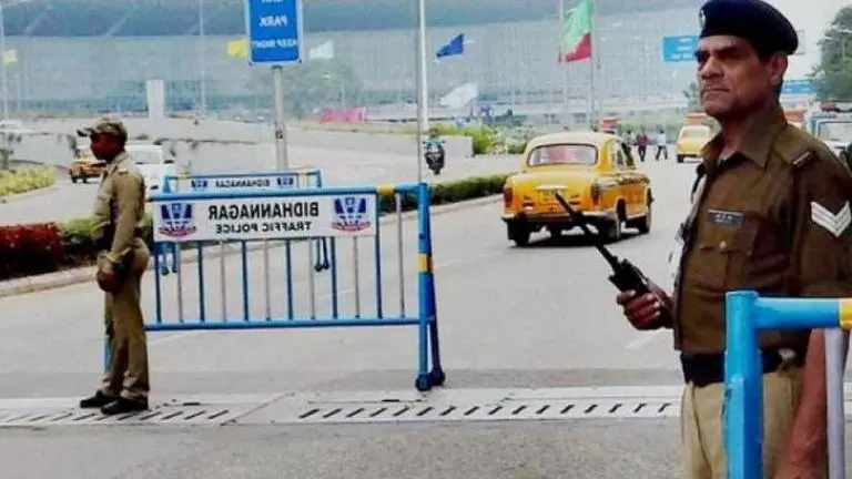 No domestic flights in West Bengal and Andhra on Monday; Mumbai, Hyd & Chennai to see reduced ops