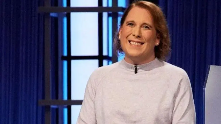 Amy Schneider finally beaten on 'Jeopardy!' after 40 games; here are some of her feats Amy Schneider, jeopardy!