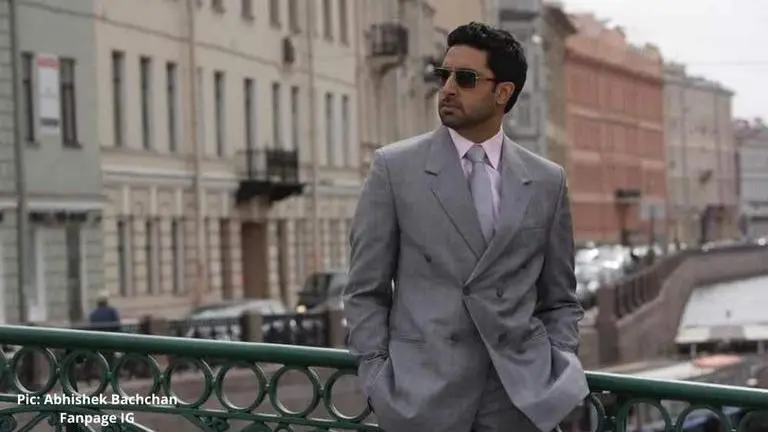 Abhishek Bachchan tests COVID-19 negative; Shweta Bachchan, Hrithik, Varun elated Abhishek Bachchan