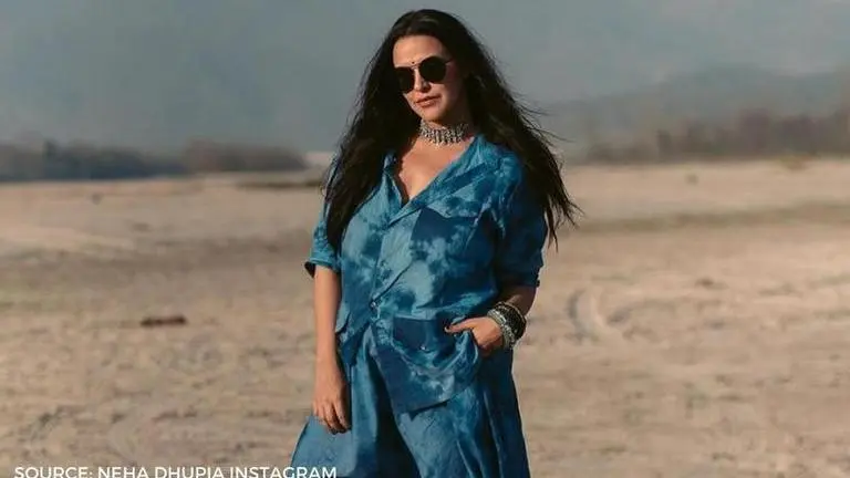 Neha Dhupia participates in a task with contestants of 'MTV Roadies'; See pics Neha Dhupia