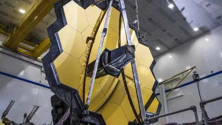 ESA explains how the Webb telescope will peer back over 13.5 billion years ESA