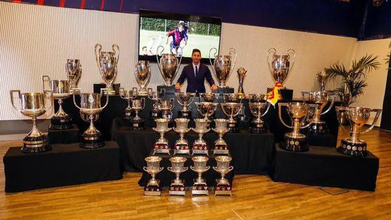 Lionel Messi agrees contract with French champions PSG, could debut this weekend: Reports Lionel Messi