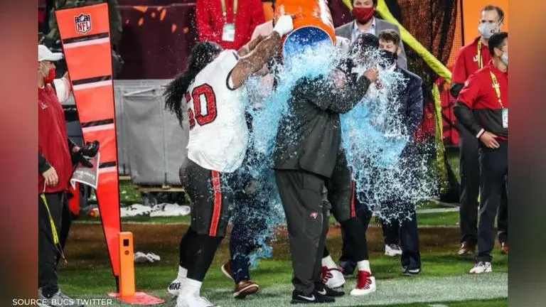 Super Bowl 2021: Bruce Arians drenched in BLUE Gatorade after thumping win over Chiefs super bowl 2021