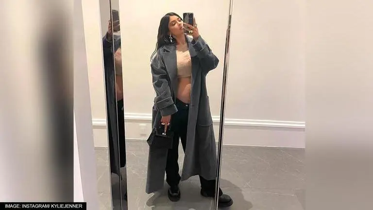 Kylie Jenner flaunts adorable baby bump in recent Instagram post; Watch Kylie Jenner