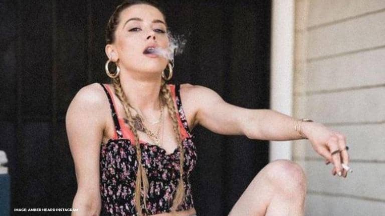 current footballers who smoke cigarettes Football Players Who Smoke Cigarettes in Real Life 🚬