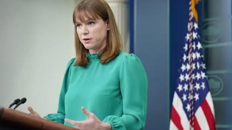 US: White House official says nothing specific discussed on Ukraine's security guarantees US