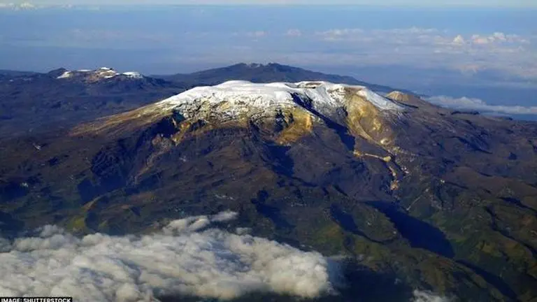 Columbia's Nevado del Ruiz volcano to erupt 'within days or weeks'; only few evacuated volcano