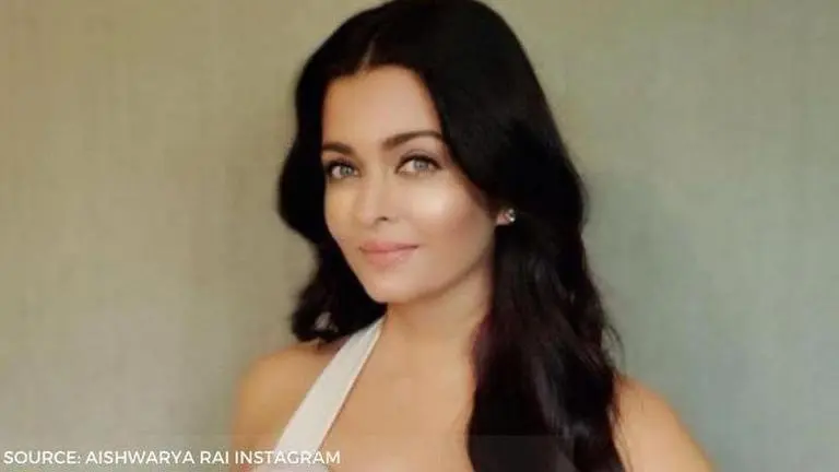 Aishwarya Rai Bachchan stands against street harrasment with recent picture; check out Aishwarya Rai Bachchan