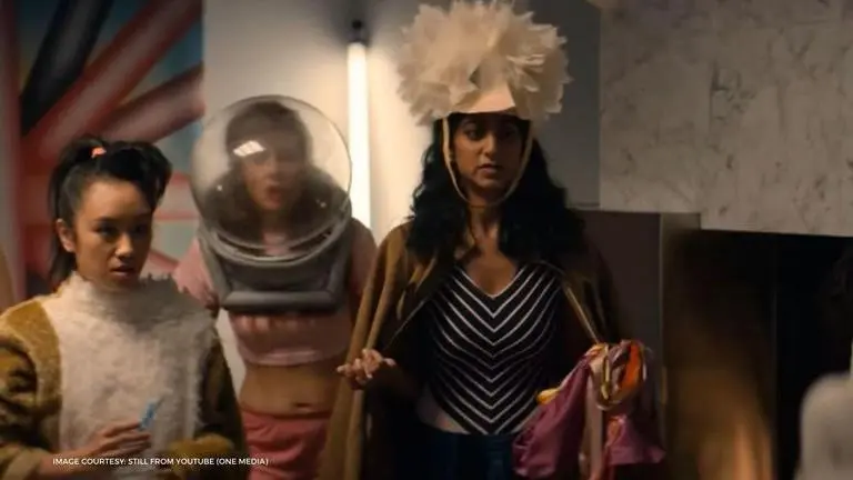 'Glow' cancelled by Netflix, fans demand closure to season 3 cliff-hanger Glow cancelled