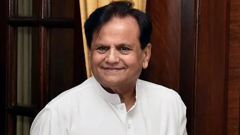 Karnataka leaders mourn Ahmed Patel's death