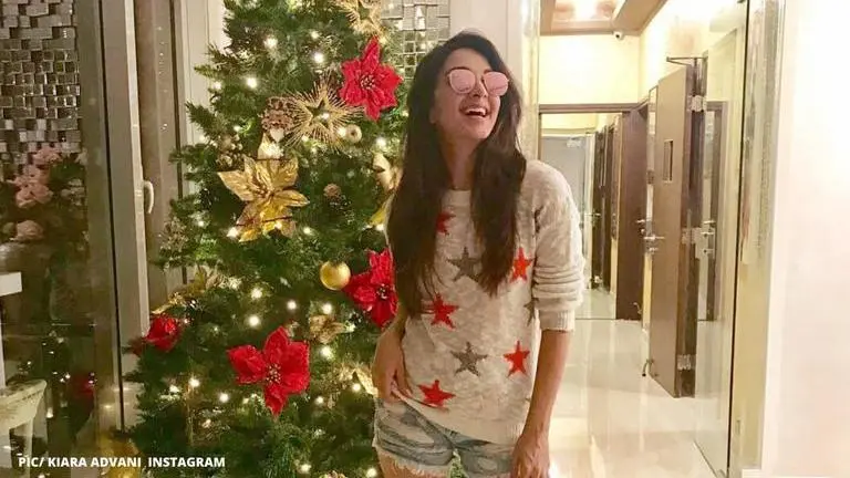 Kiara Advani's trendy looks in sweatshirts give fashion goals; See pictures Kiara Advani