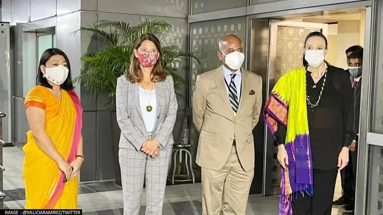 Colombian VP arrives in Delhi, signs alliances with pharmaceutical labs for COVID vaccines Colombian Vice President