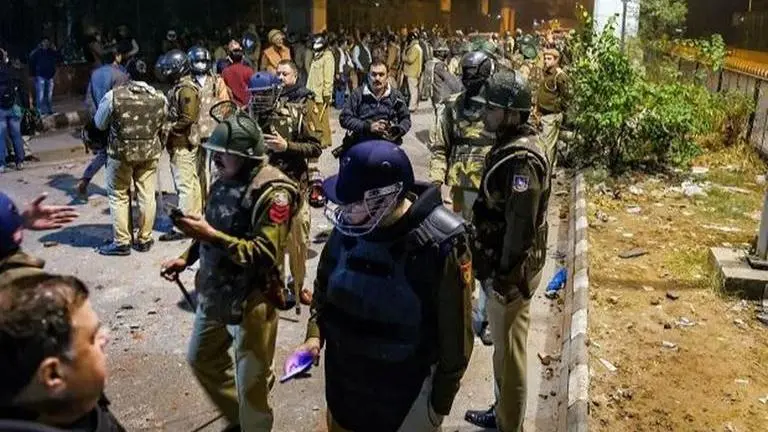 Delhi Police fired in self-defence after anti-CAA protests in Jamia went violent: Sources Jamia