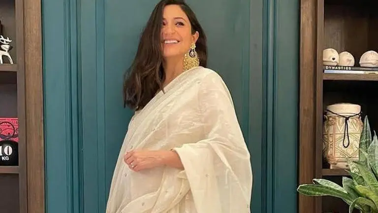 Do you know what is Anushka Sharma's 'current favourite accessory'? Read Here