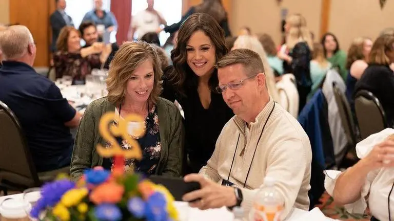 when calls the heart cast