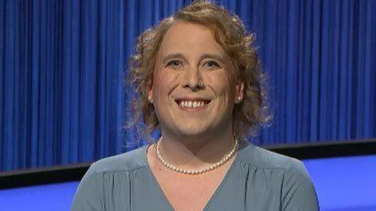 Amy Schneider sets 'Jeopardy!' record; becomes highest-earning woman on show amy schneider, jeopardy