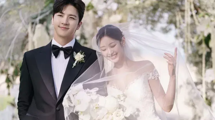 MBLAQ Thunder Ties The Knot With Gugudan Mimi In White Wedding Ceremony | Photos MBLAQ Thunder Ties The Knot With Gugudan Mimi