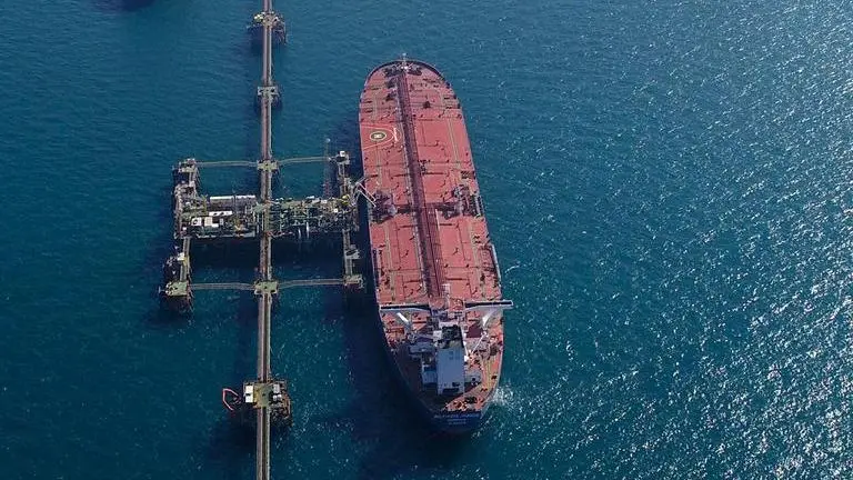 Iraq team working to 'neutralize' mine found on oil tanker