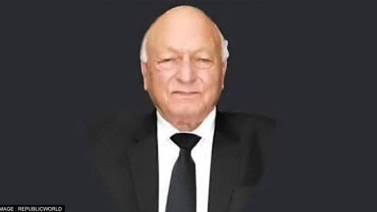 Pakistan: Former SCBA president Latif Afridi shot dead in Peshawar HC ...