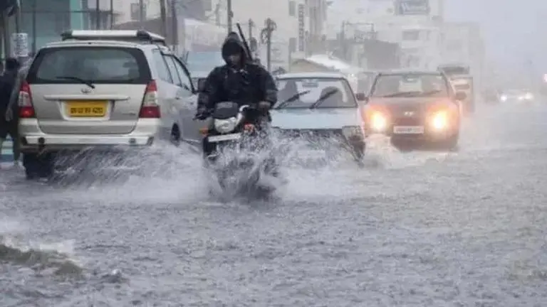 Schools in Mumbai and other districts closed today as IMD issued yellow, orange alerts Mumbai schools closed