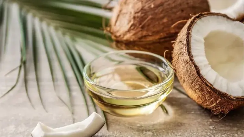 Coconut Oil: नारियल तेल में मिलाकर लगाएं ये चीजें, चेहरे पर आएगा बेशुमार निखार Coconut oil