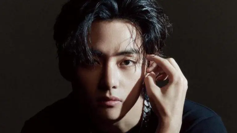 BTS' V diagnosed with COVID-19 with mild sore throat; Other members test negative BTS