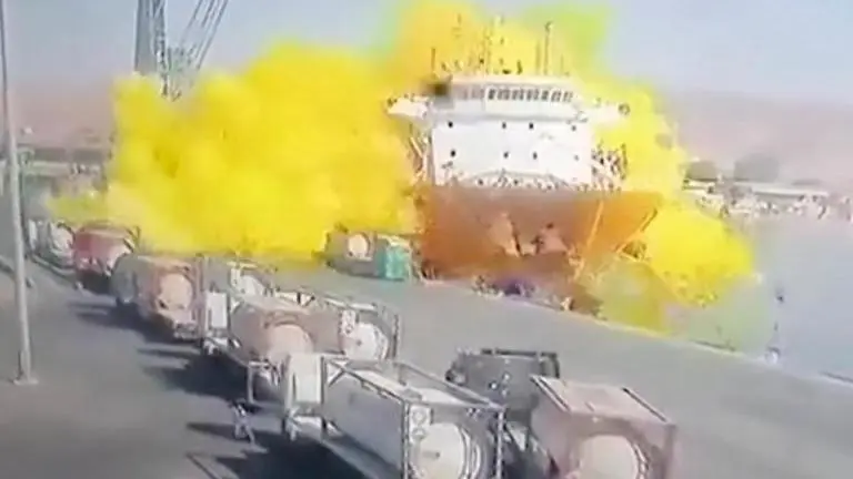 Toxic gas leak in Jordan port kills 13, injures 250