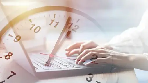 Centre Warns of Strict Action Against Its Employees for Tardiness UAE reduces working hours for govt. employees during Ramadan