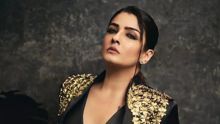 ‘KGF: Chapter 2’ makers unveil Raveena Tandon's first look as Ramika Sen on her birthday ‘KGF: Chapter 2’: Makers unveil Raveena Tandon's first look as Ramika Sen on her birthday