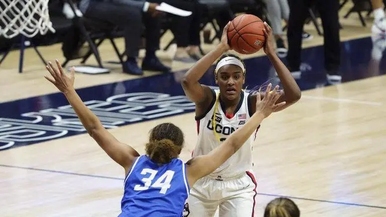 Davis, Burrell lead Lady Vols past No. 15 Indiana Davis, Burrell lead Lady Vols past No. 15 Indiana