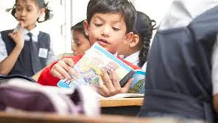 Children to read 6 or more books in 6 weeks in 'Reading Challenge' 'Reading Challenge'