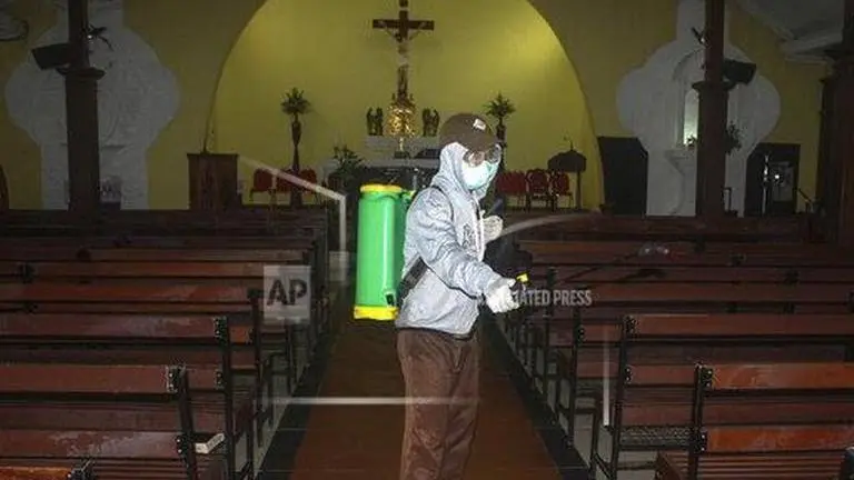 Thousands attend ordination on Indonesian island of Flores Thousands attend ordination on Indonesian island of Flores