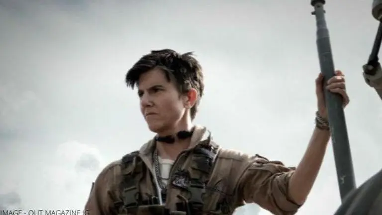 Who did Tig Notaro replace in 'Army of the Dead'? Was she digitally added to the film? who did tig notaro replace in army of the dead