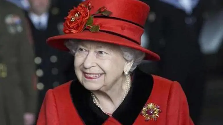 Amusing tale: Clueless American tourists asked British Queen if she had ever met herself Queen