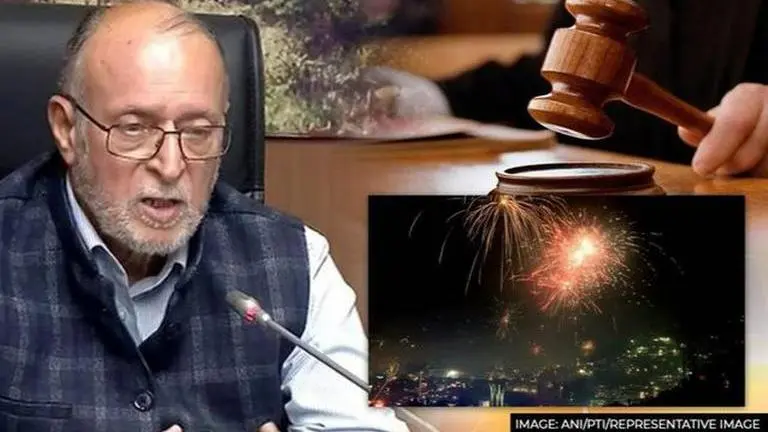 Delhi: Advocate writes to L-G opposing ban on firecrackers, cites SC's order Delhi, Diwali,