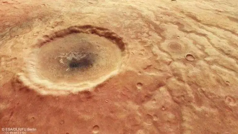 Mars orbiter beams intriguing image featuring crater that hosted water 4 billion years ago Mars