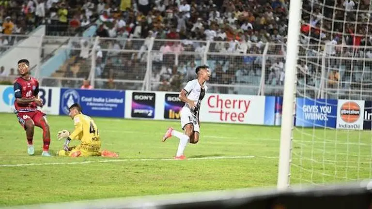 Durand Cup: Mohammedan SC knocked out, Mohun Bagan SG qualify for knockouts Durand Cup: Mohammedan SC knocked out, Mohun Bagan SG qualify for knockouts