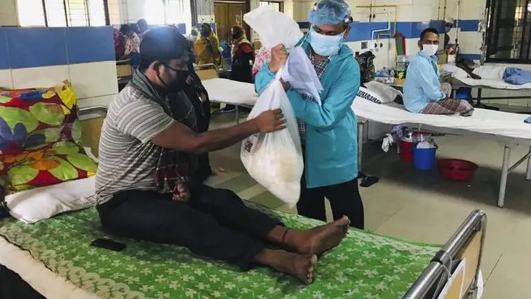 Friends bring businesses to aid needy Bangladeshi people Friends bring businesses to aid needy Bangladeshi people