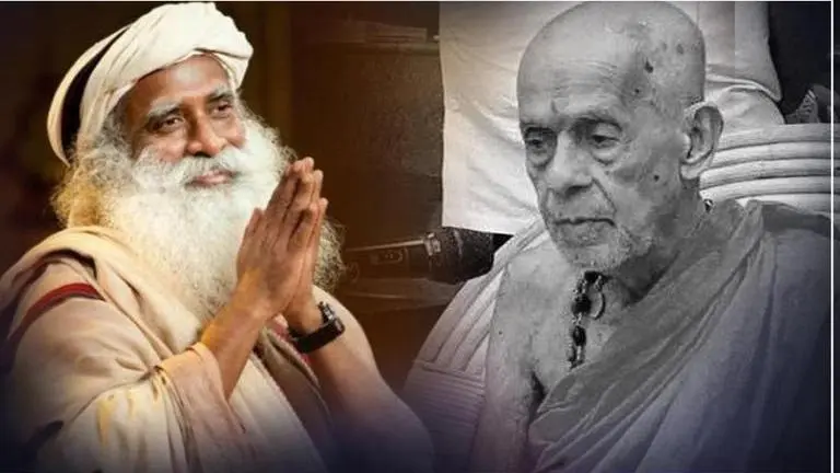 Sadhguru expresses grief over demise of Sri Vishwesha Teertha Swamiji Sadhguru