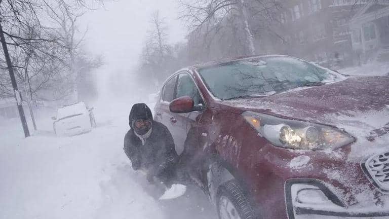 Winter storm hits US hard, death toll rises to over 60 | Republic World