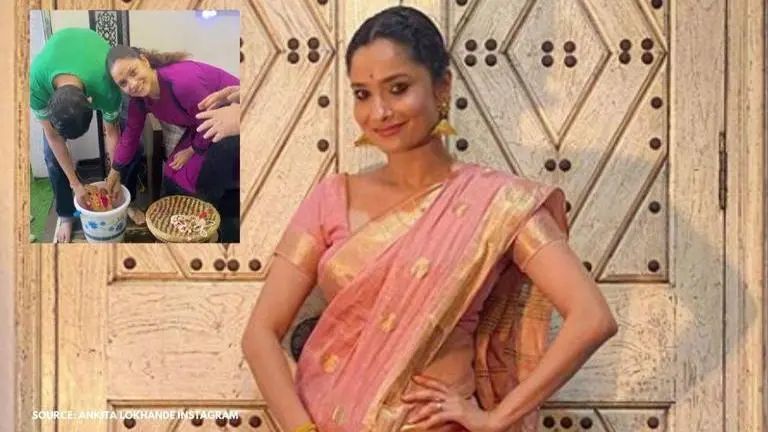 Ankita Lokhande performs 'last aarti' for Ganpati Bappa on Anant Chaturdashi Ankita Lokhande