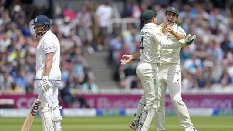 'Your best keeper is rubbish': Former English cricketer tears into Jonny Bairstow Jonny Bairstow, Geoffrey Boycott, ENG vs AUS Ashes 2023