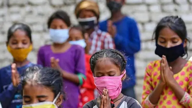 Fact Check: Is Centre giving Rs 1.6 lakh to girls in India under PM Ladli Laxmi Yojana? Fact Check