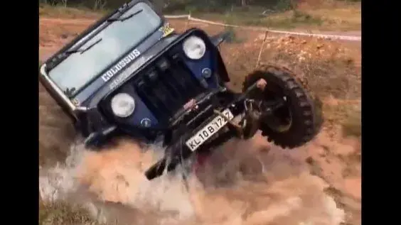 Viral Video: Crazy driving skill of this Jeep driver leaves netizens in wow -WATCH Crazy Driving Skill Video